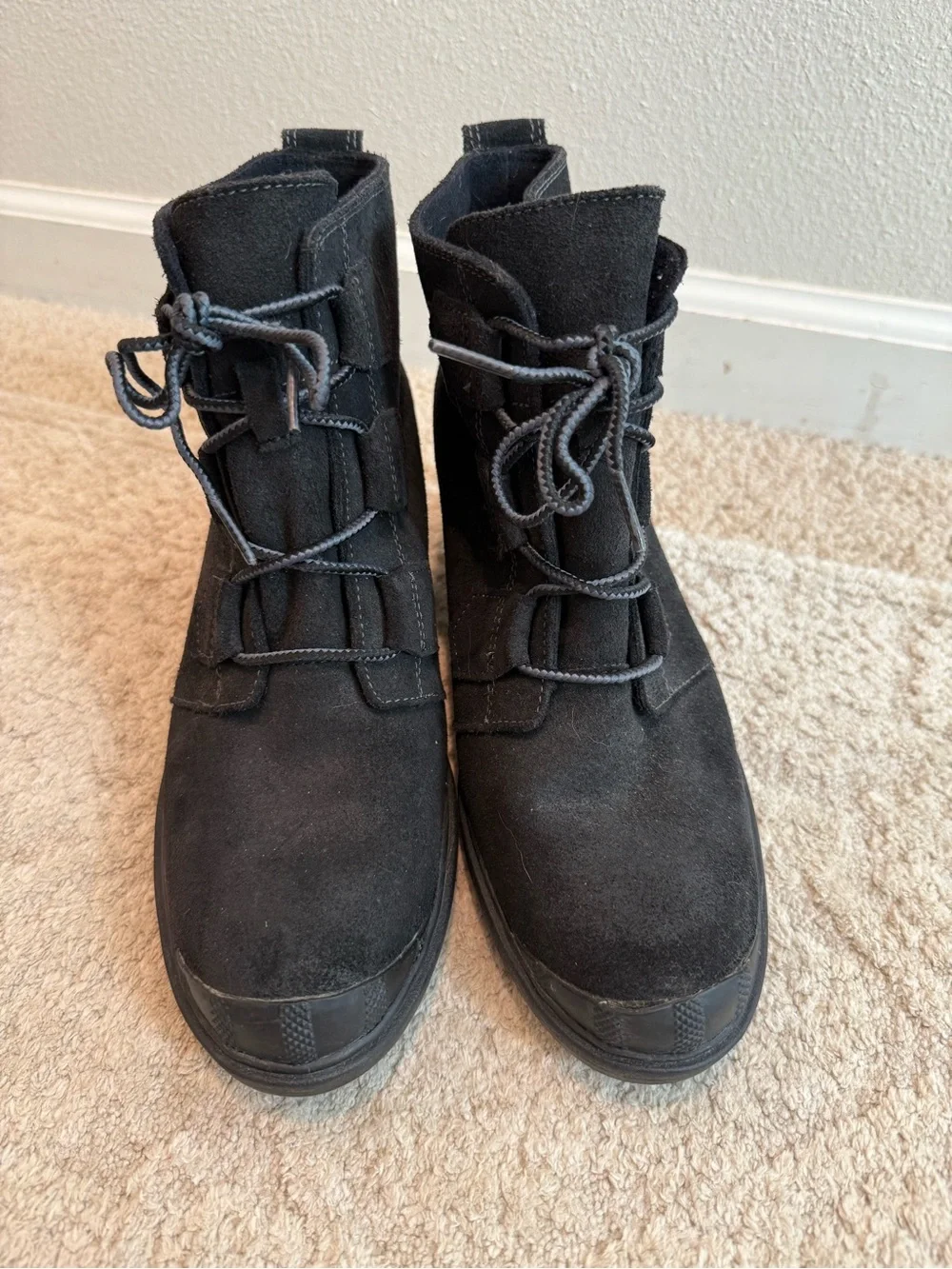 SOREL Toronto Lace Wedge Boots in black Suede Leather Size 9